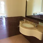 Carpino فندق