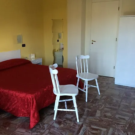 Carpino فندق Mangone (Cosenza)