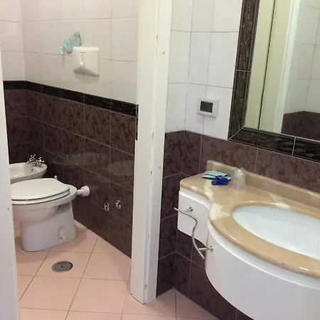Carpino فندق Mangone (Cosenza)