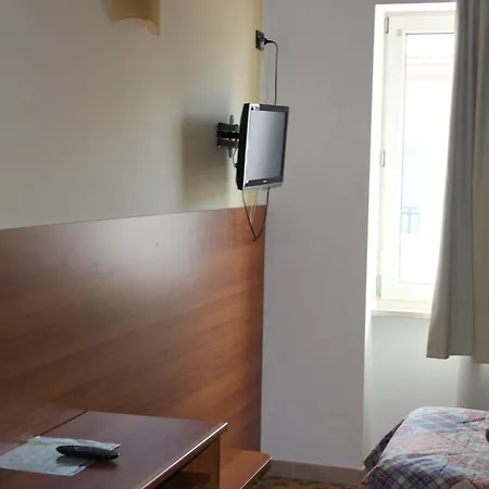 Carpino Hotel *