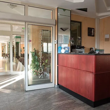 Hotel Carpino *