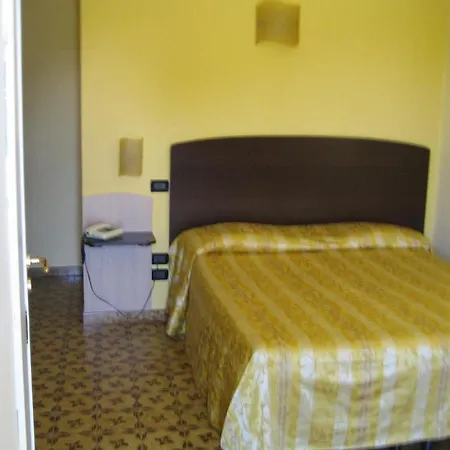 Carpino Hotel *