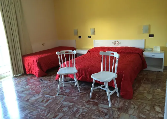 卡皮诺酒店 曼贡