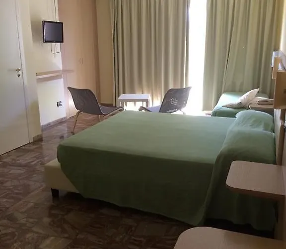 卡皮诺酒店 曼贡