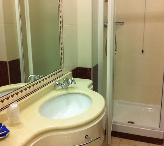 卡皮诺酒店 * 曼贡